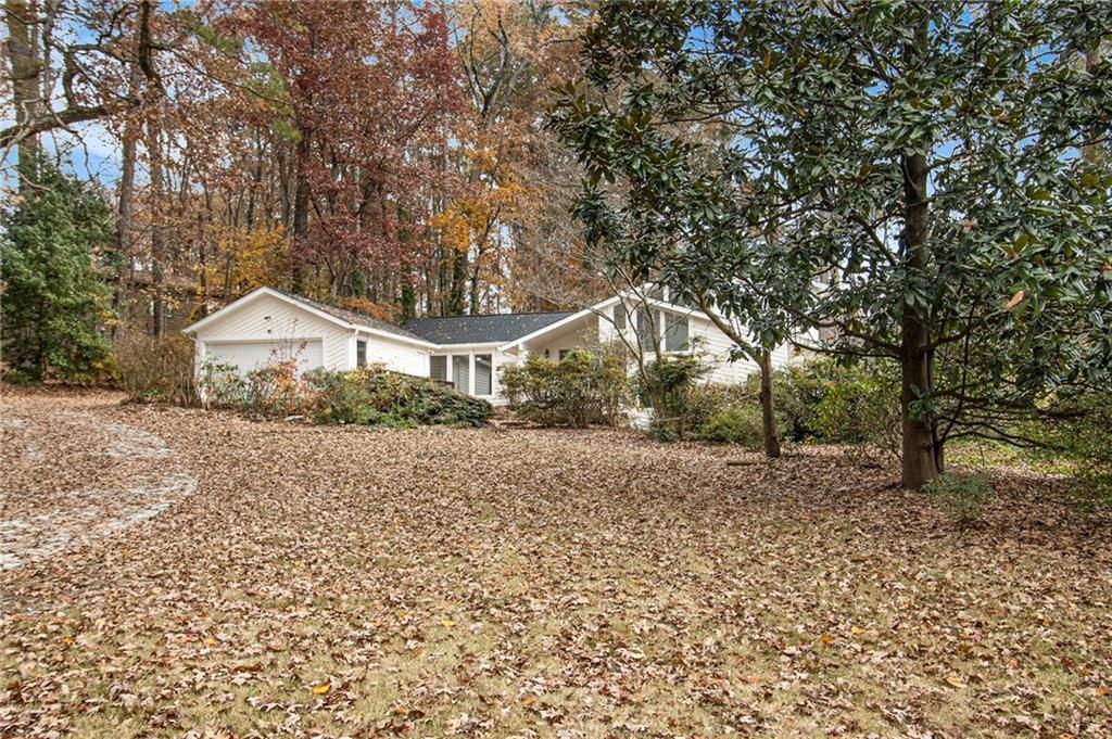 Photo of 4380 Wood Creek Drive, Marietta, GA 30062 (MLS # 7685092)