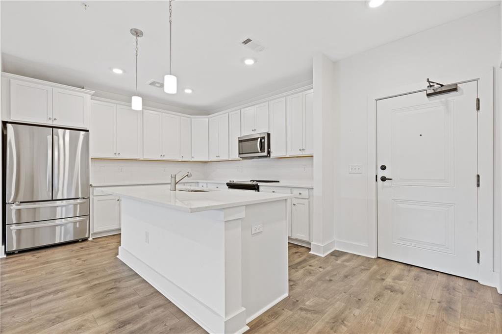 3211 Orwell Way 4404