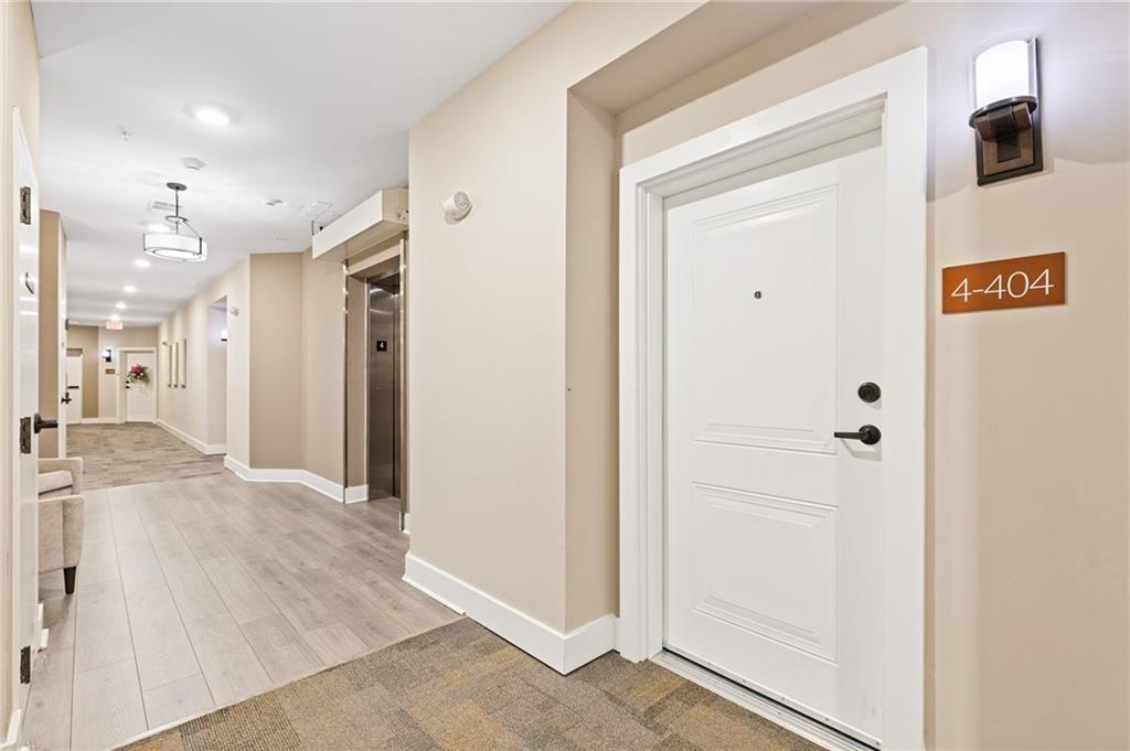 3211 Orwell Way 4404