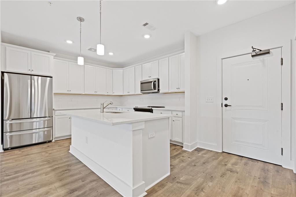 3211 Orwell Way 4404