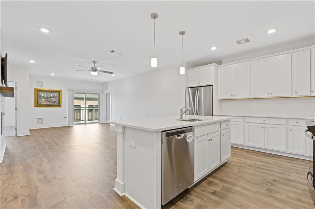 3211 Orwell Way 4404