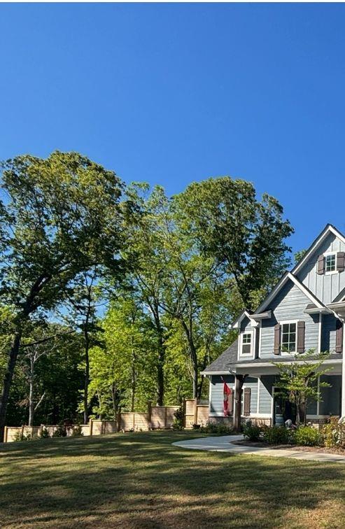 111 Gwendolyn Courts