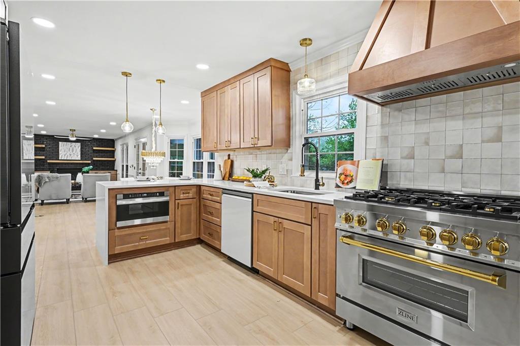 1498 Meadowcreek Court