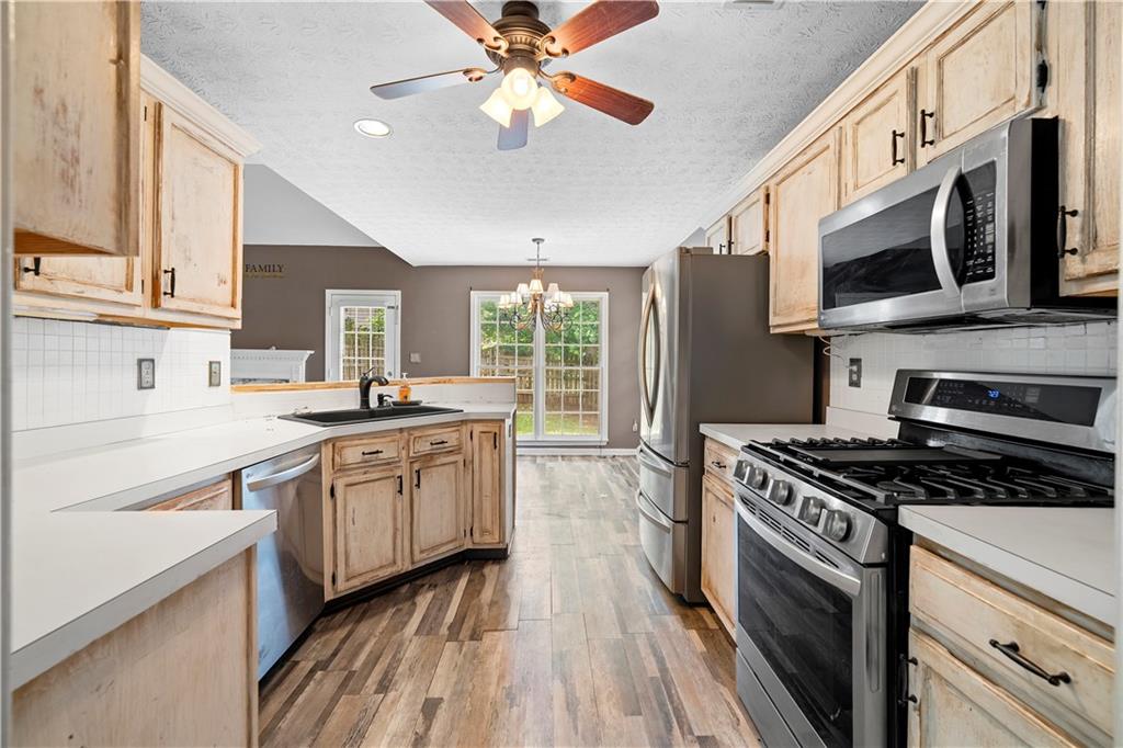 6231 Autumn View Court NW