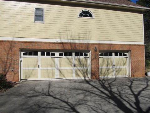 A home in Powder Springs