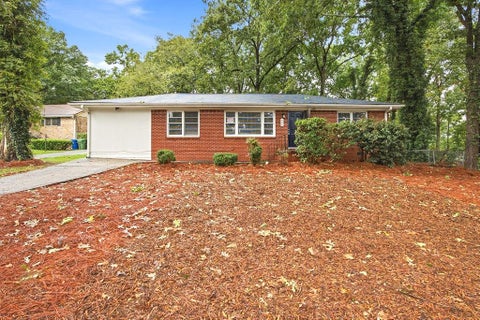 Homes For Sale - 646 Bolton Road<br/> Atlanta, GA 30331