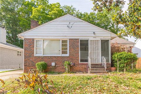 Single Family Residence in Atlanta GA 1317 Douglas Street.jpg