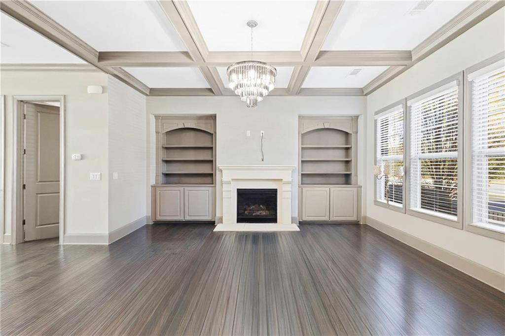 1802 Stephanie Trl NE