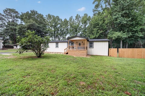 Homes For Sale - 3955 Pecan Street<br/> Loganville, GA 30052