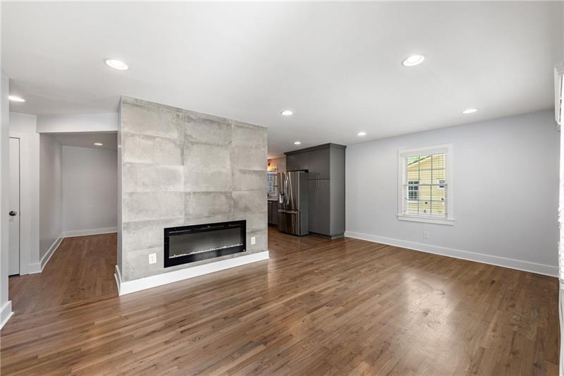 957 Sharon Circle SE