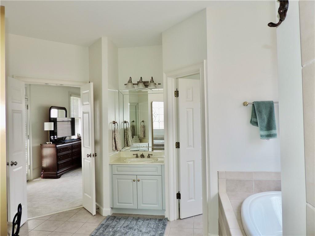 3706 Village Walk Drive, Peachtree Corners, Georgia image 34