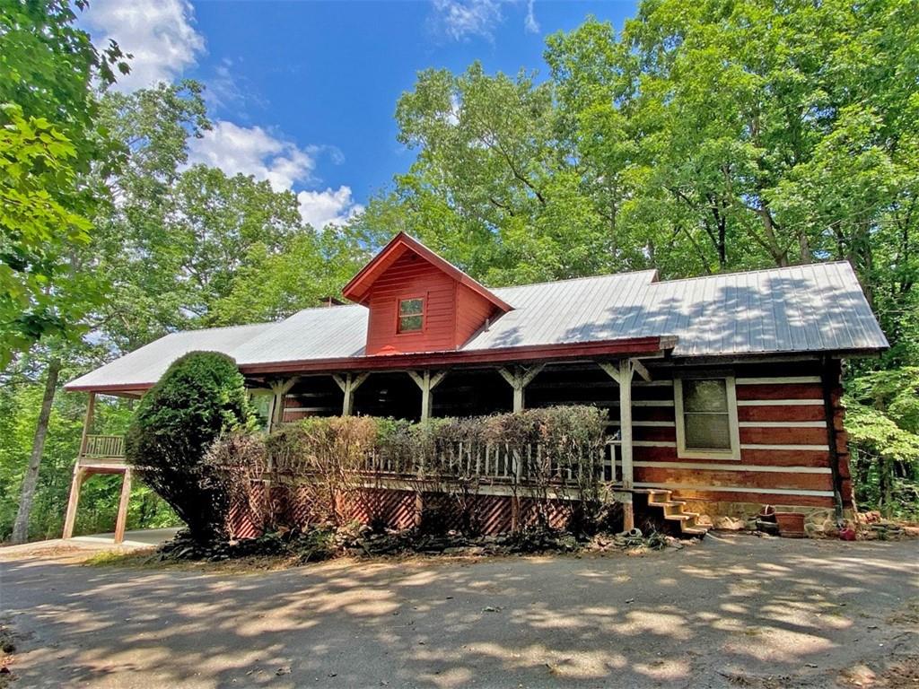 802 Pine Knot Drive