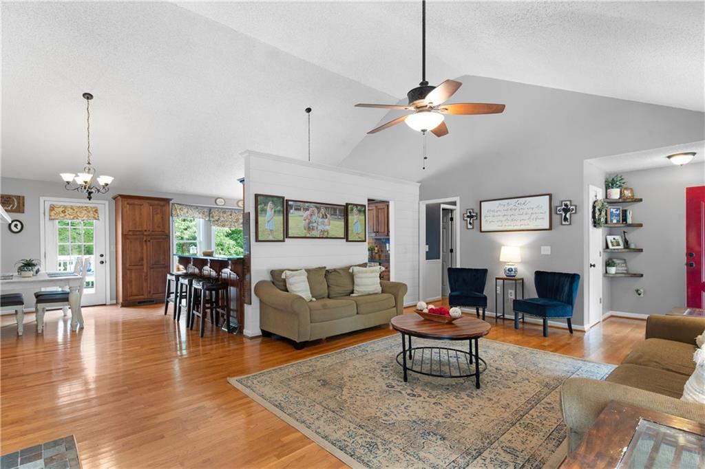 37 Ramblewood Drive, Silver Creek, Georgia image 9