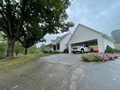 A home in Murrayville