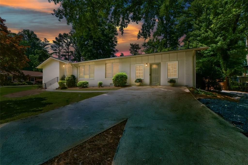 2801 SE Sagamore Hill Drive SE