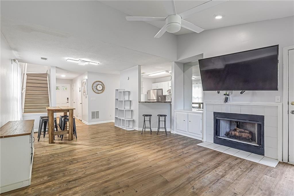3271 Long Iron Place