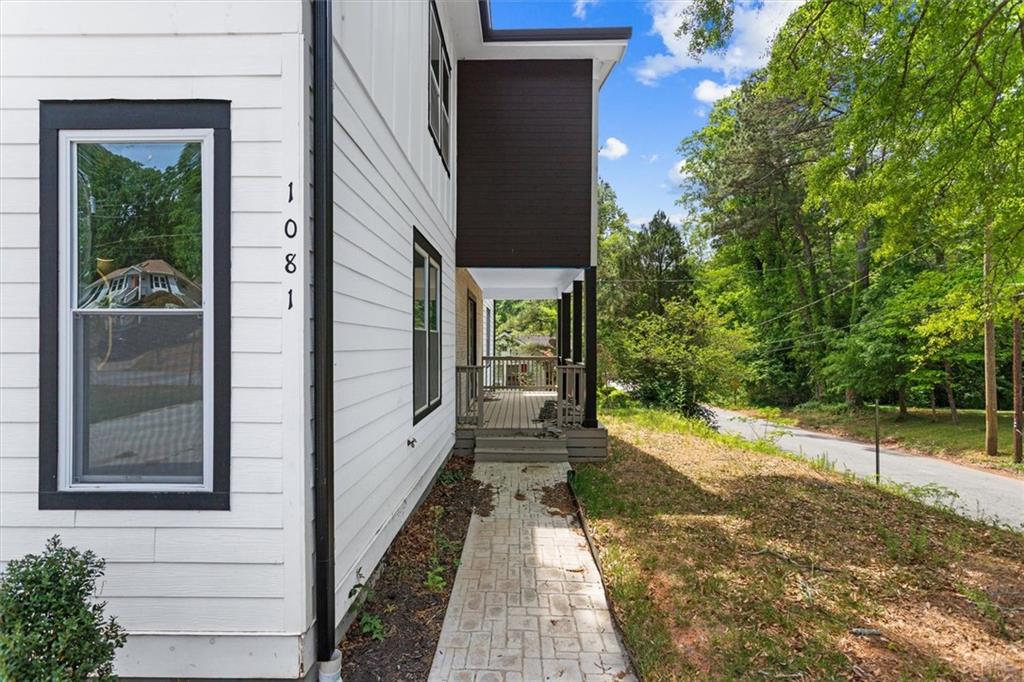 1081 Napier Street SE