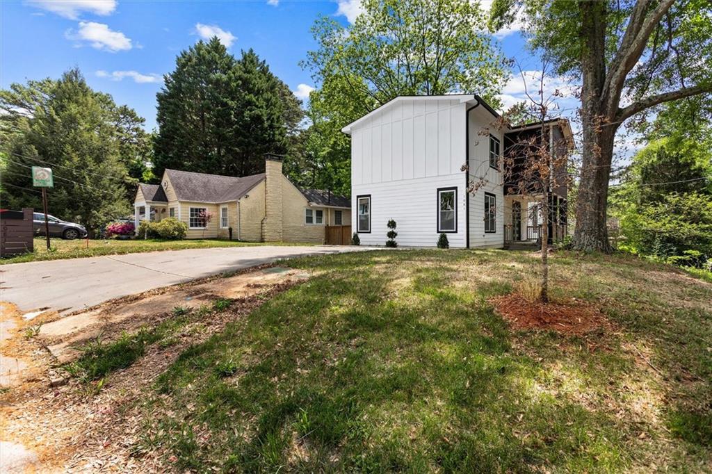 1081 Napier Street SE