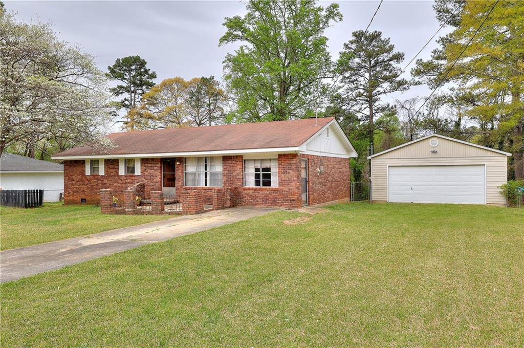 2261 Clairmont Circle