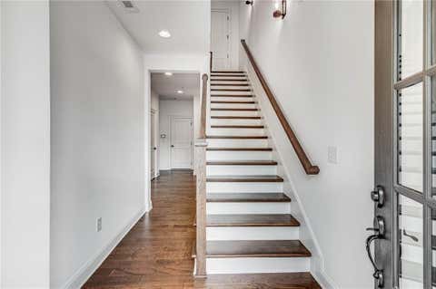 Townhouse For Rent - 6562 Beacon Drive<br/> Atlanta, GA 30328