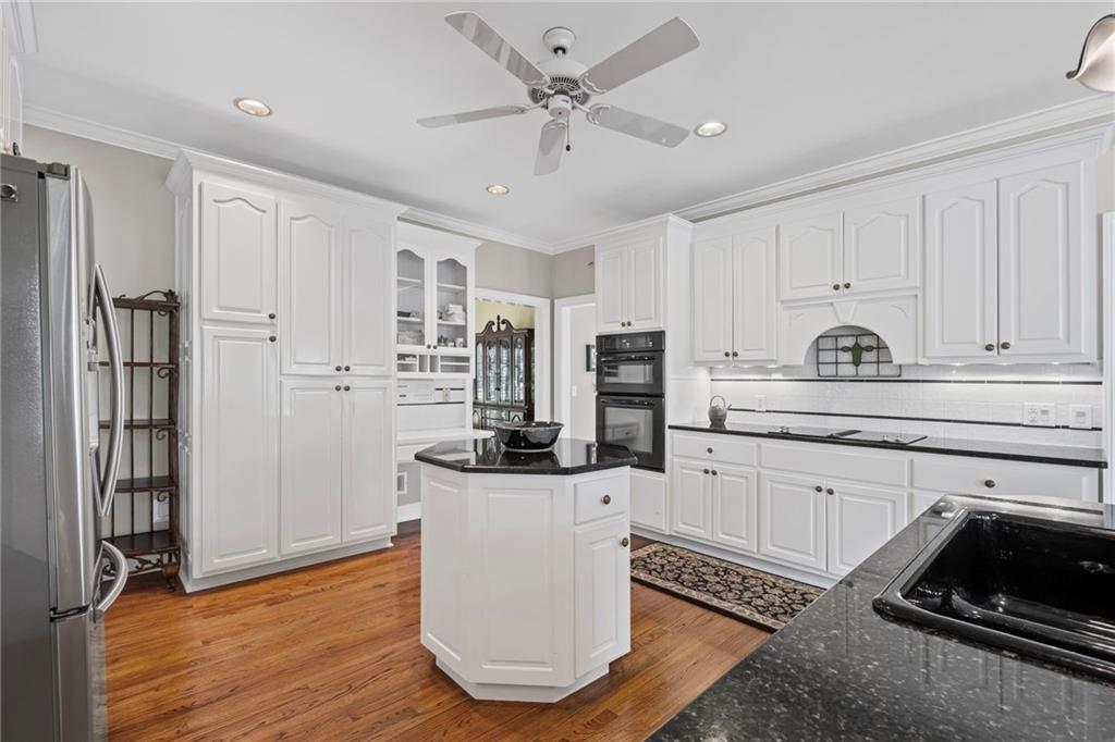 6725 Polo Drive, Cumming, Georgia image 11