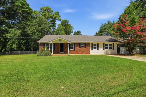 Homes For Sale - 620 Smithstone Road<br/> Cobb County, Marietta, GA 30067