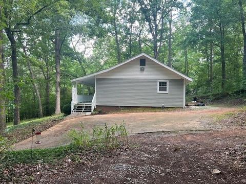 A home in Dawsonville