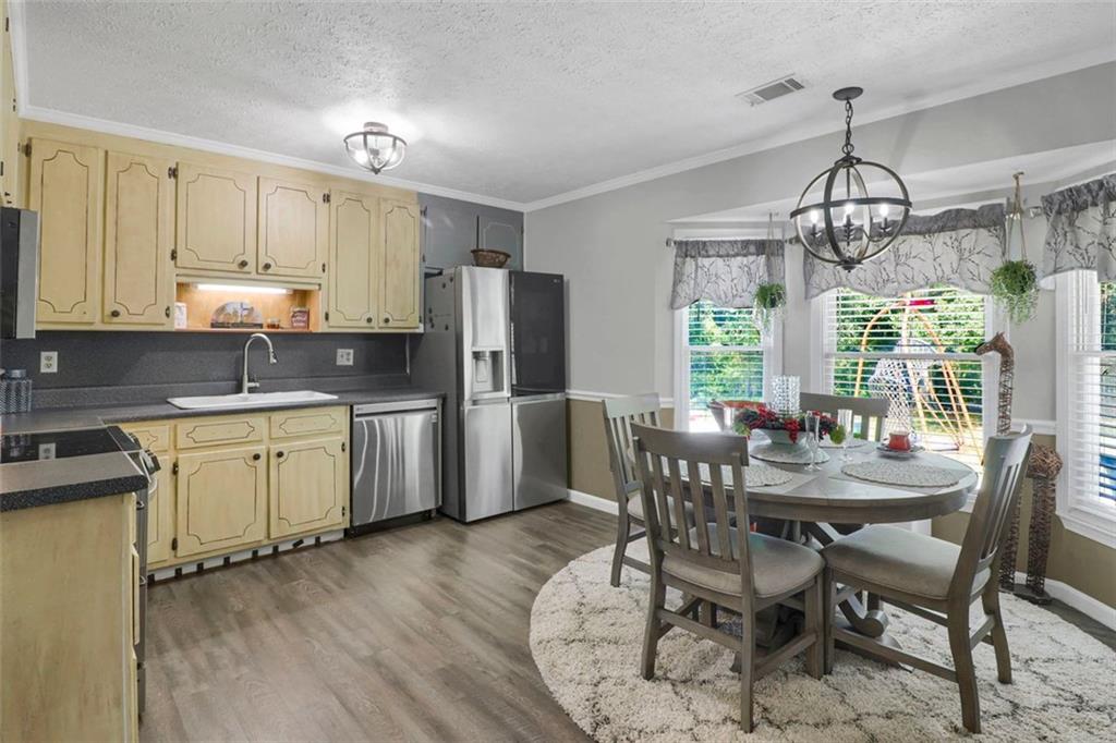 497 NATASHA Drive
