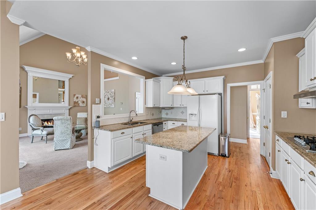 994 Fairview Club Circle