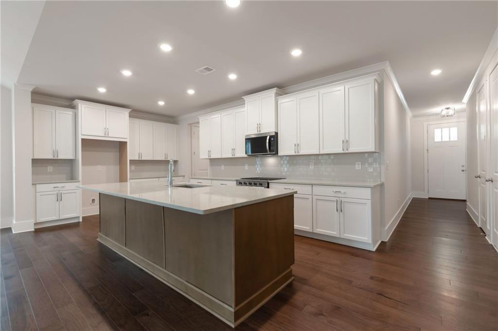 325 Willow Cove