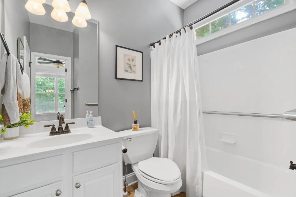 Dacula, Georgia 30019, United States, 5 Bedrooms Bedrooms, ,4 BathroomsBathrooms,Residential,Active,145245