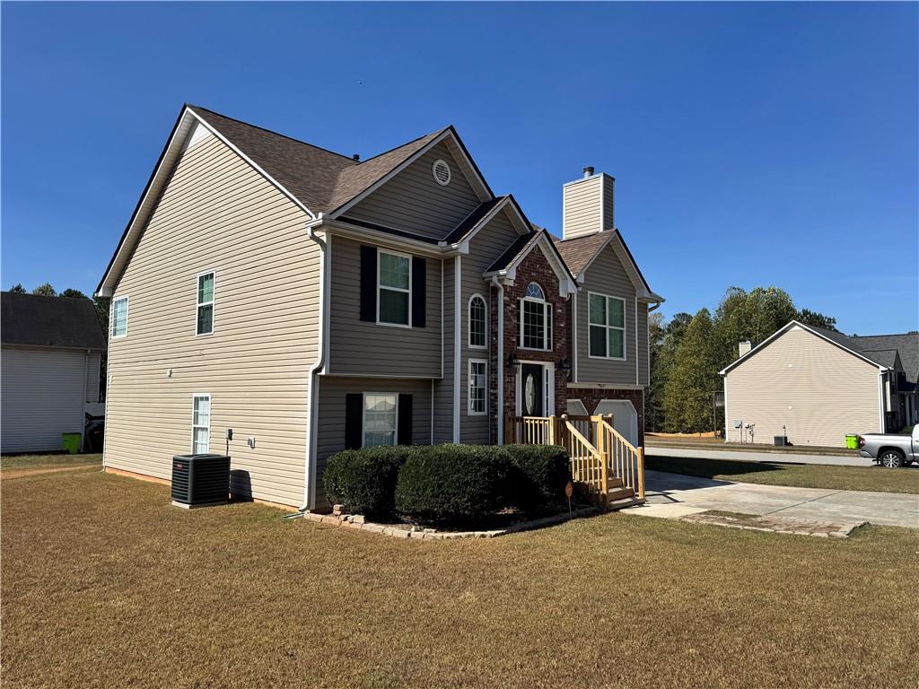 1121 Grove Trail Pass