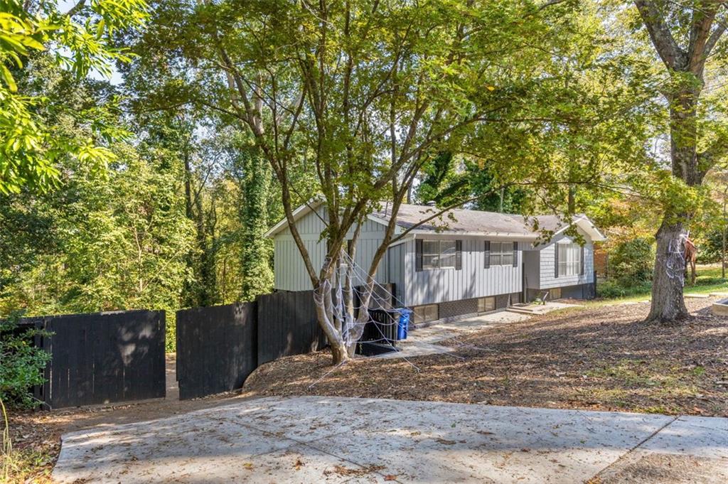 2276 SKYLINE Drive