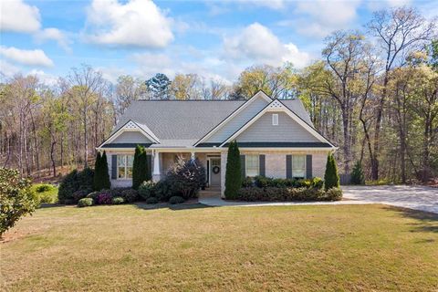 Photo of 153 Abbington Way, Clarkesville, GA 30523 (MLS # 7757714)