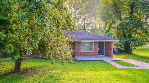 Homes For Sale - 1803 Hollyhock Terrace<br/> Decatur, GA 30032