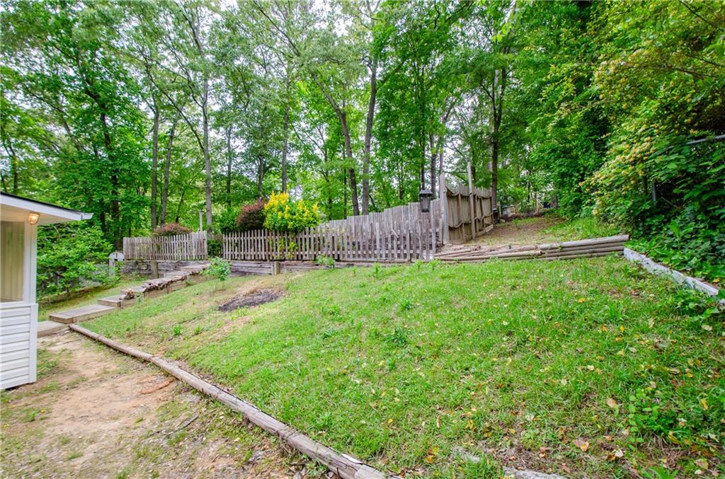 2923 Bicentennial Drive, Stone Mountain, Georgia image 27