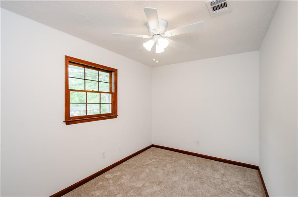 2923 Bicentennial Drive, Stone Mountain, Georgia image 20