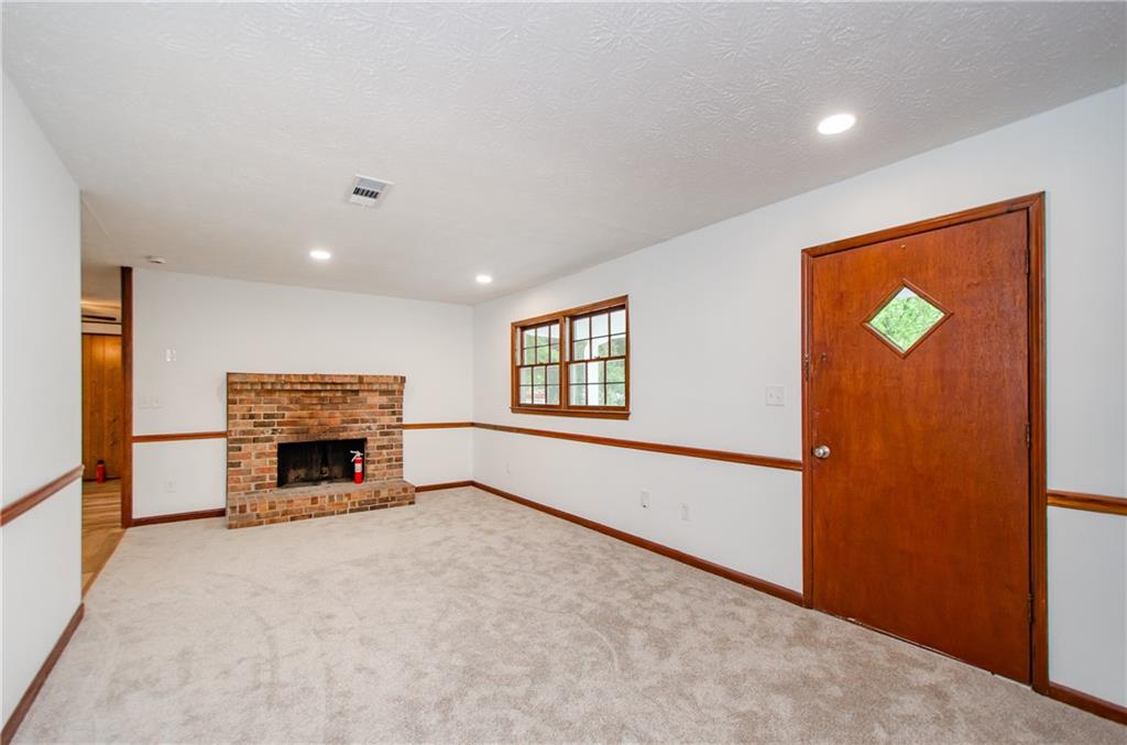 2923 Bicentennial Drive