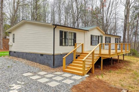 Homes For Sale - 85 Betts Mine Road<br/> Dawsonville, GA 30534