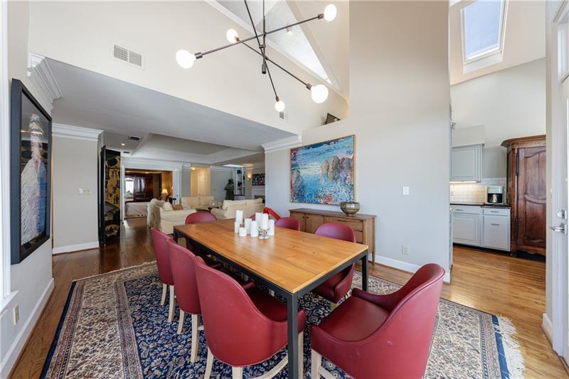6 Lullwater Estate NE