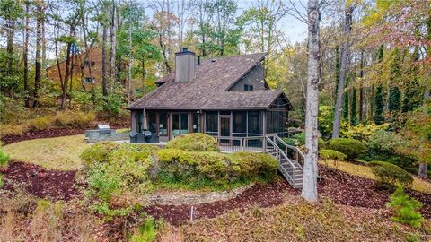 Photo of 930 Tiber Circle, Alpharetta, GA 30022 (MLS # 7673068) Photo of 930 Tiber Circle, Alpharetta, GA 30022 (MLS # 7673068)