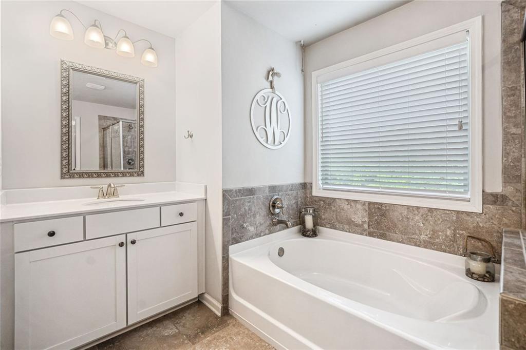 408 Honeybee Lane, Canton, Georgia image 34
