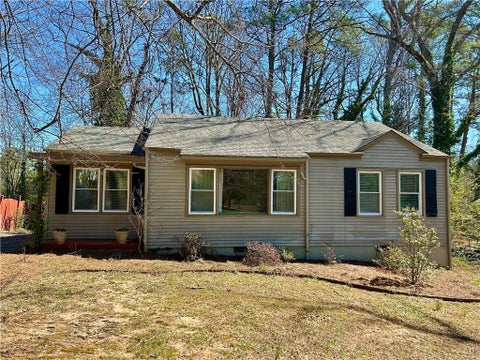 Homes For Rent - 1995 Benson Avenue<br/> Smyrna, GA 30080