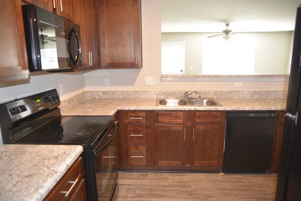 2765 Valley Green Drive #67, Gainesville, Georgia image 2