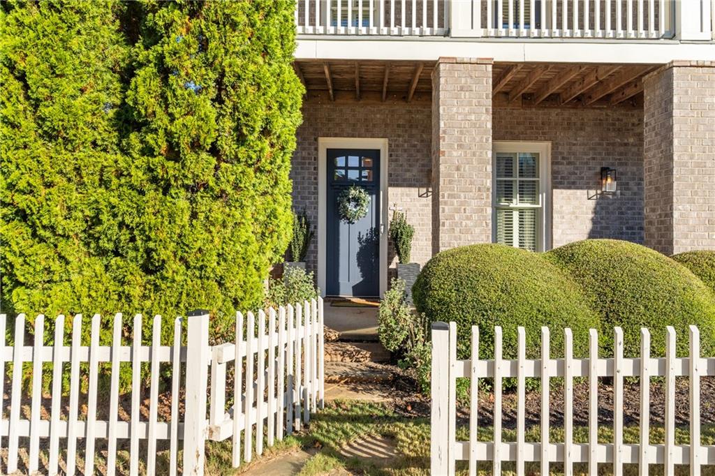 3086 Nichols Street SE