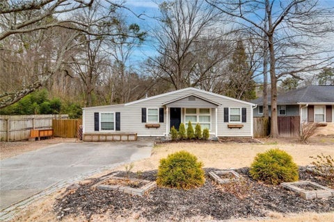 Homes For Rent - 1756 Dresden Drive<br/> Brookhaven, GA 30319