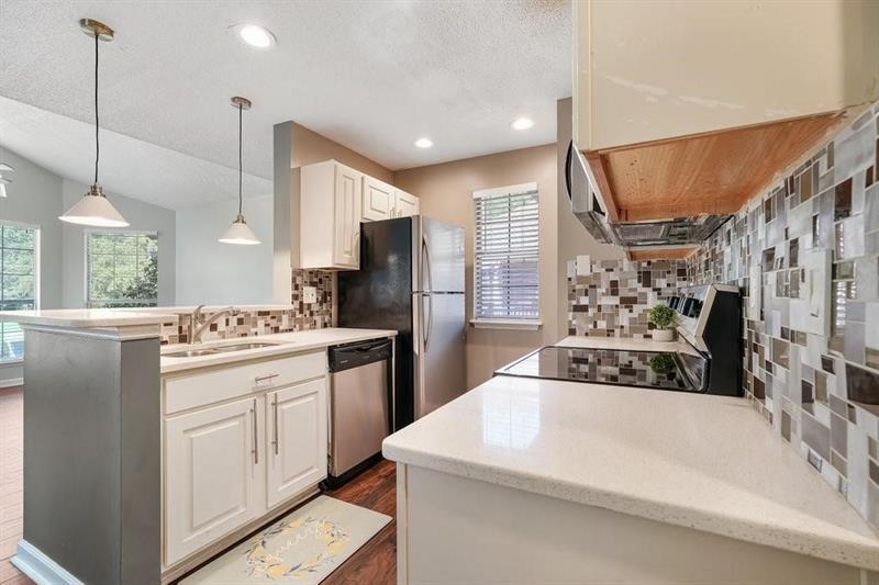 Rivermont Village Condos - Residential Lease