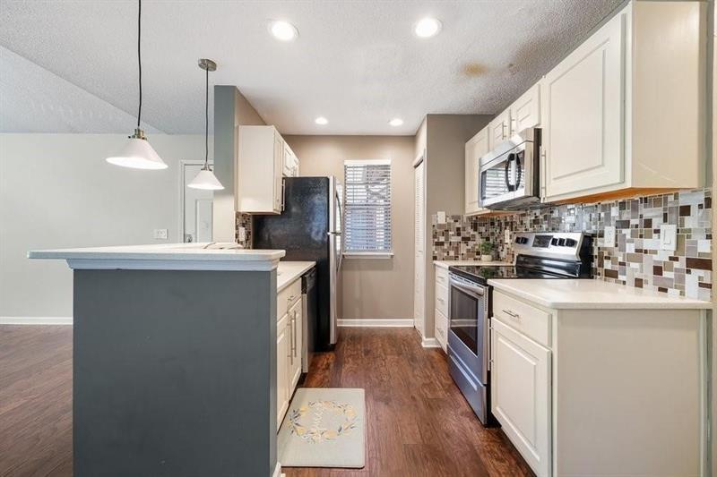 Rivermont Village Condos - Residential Lease