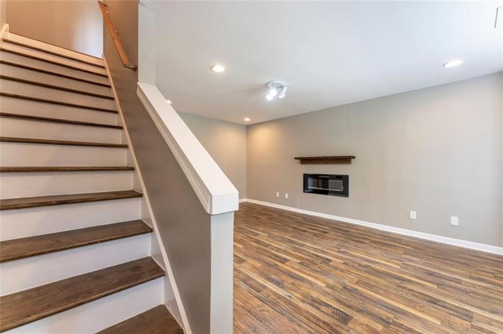 Four Oaks - Residential
