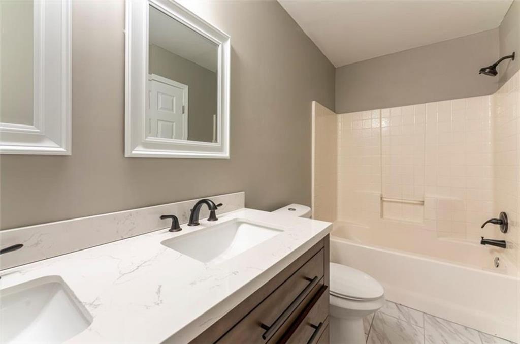 Four Oaks - Residential